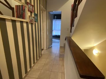 Triplex  en Olivos 5 dormitorios  con jardin y pileta