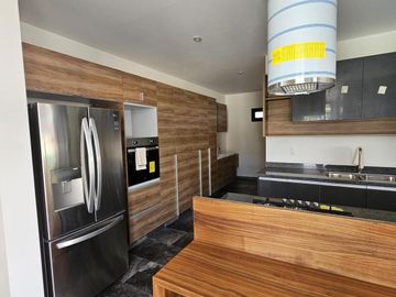 Residencia de Lujo en Venta en Viñedos del Polo, Club de Golf