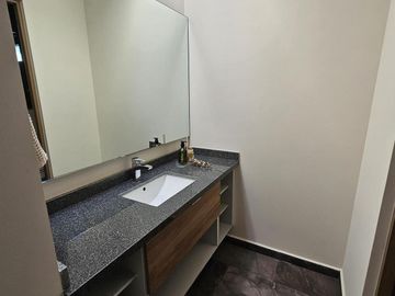 Residencia de Lujo en Venta en Viñedos del Polo, Club de Golf