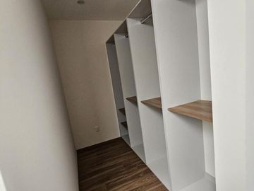 Residencia de Lujo en Venta en Viñedos del Polo, Club de Golf