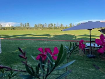 Residencia de Lujo en Venta en Viñedos del Polo, Club de Golf