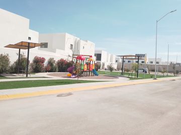 CASA EN VENTA EN VIÑEDOS TORREÓN
