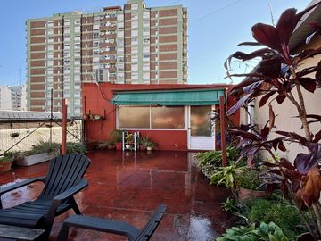 Depto.tipo casa de 6 ambientes en Venta en Almagro