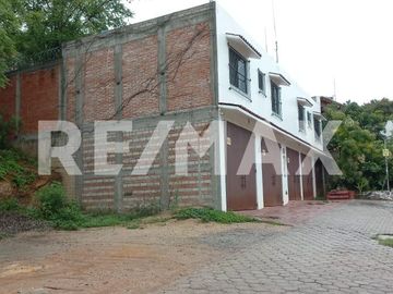 CASA EN COLONIA AURORA CON VISTA PANORAMICA - (3)