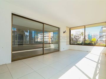Departamento en Venta en El Golf