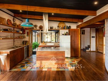 Pichilemu, Impecable casa con vista al mar en el Pangal