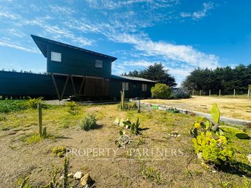 Pichilemu, Impecable casa con vista al mar en el Pangal