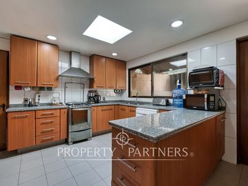 Casa Chicureo centro, condominio con acceso directo Av del Valle