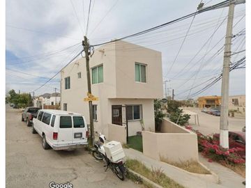Se vende edificio en esquina Corredor Médico, Cabo San Lucas