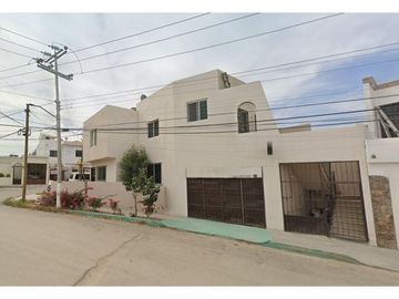 Se vende edificio en esquina Corredor Médico, Cabo San Lucas