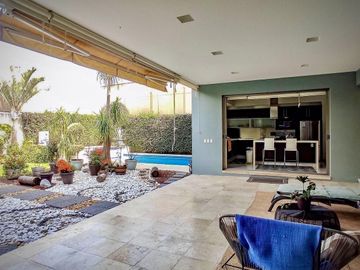 CASA EN MASCAREÑO