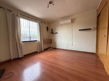 BROWN SUR, GRECIA, DR. JOHOW, 2 CASAS