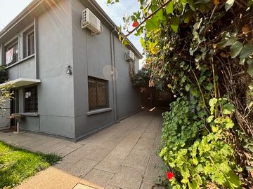 BROWN SUR, GRECIA, DR. JOHOW, 2 CASAS