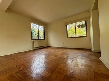 BROWN SUR, GRECIA, DR. JOHOW, 2 CASAS