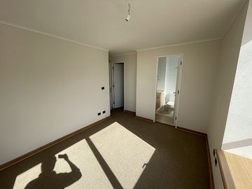 ¡REBAJADO! DPTO 3D 2B + ESTACIONAMIENTO Y BODEGA