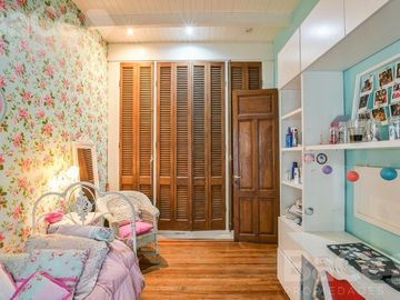 Venta casa en  Echesortu ! luminosa