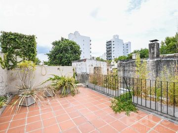 Venta casa en  Echesortu ! luminosa
