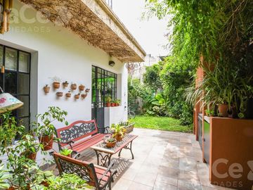 Venta casa en  Echesortu ! luminosa