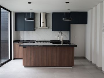 Casa en fraccionamiento Nobel Residencial