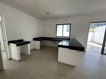 CASA NUEVA EN PRIVADA TAMORA CONKAL