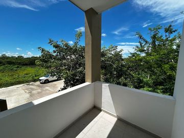 CASA NUEVA EN PRIVADA TAMORA CONKAL