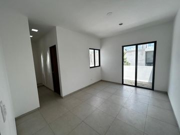 CASA NUEVA EN PRIVADA TAMORA CONKAL