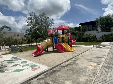 CASA NUEVA EN PRIVADA TAMORA CONKAL