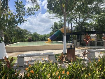 CASA NUEVA EN PRIVADA TAMORA CONKAL