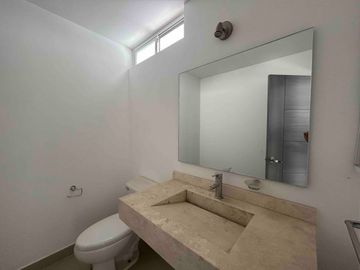 Casa en Venta, en La Foresta Residencial