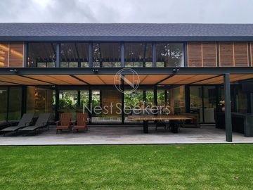 CASA NUEVA DE ESTILO MODERNO EN ACATITLAN