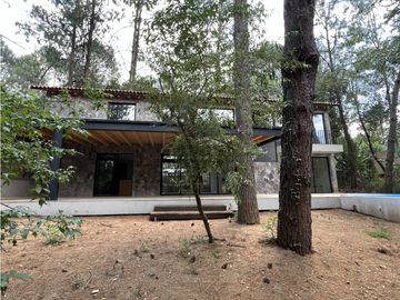 CASA NUEVA EN EXCLUSIVO CONDOMINIO, VALLE SANTANA