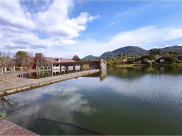 CASA NUEVA EN EXCLUSIVO CONDOMINIO, VALLE SANTANA