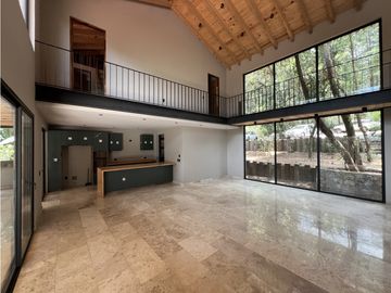 CASA NUEVA EN EXCLUSIVO CONDOMINIO, VALLE SANTANA