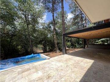 CASA NUEVA EN EXCLUSIVO CONDOMINIO, VALLE SANTANA