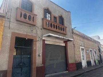 EN  EL  CENTRO  HISTORICO