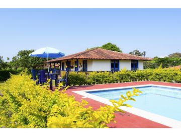 VENTA DE CASA CAMPESTRE EN MONTENEGRO, QUINDO, COLOMBIA