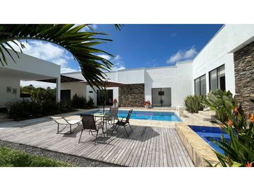 VENTA DE MAGNIFICA CASA CAMPESTRE SECTOR EL TIGRE PEREIRA