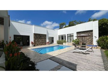 VENTA DE MAGNIFICA CASA CAMPESTRE SECTOR EL TIGRE PEREIRA