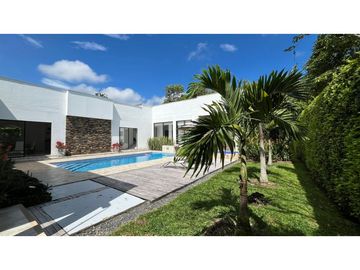 VENTA DE MAGNIFICA CASA CAMPESTRE SECTOR EL TIGRE PEREIRA