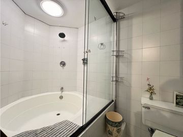 VENDO APARTAMENTO PARA REMODELAR SECTOR OVIEDO