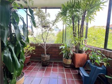 VENDO APARTAMENTO PARA REMODELAR SECTOR OVIEDO