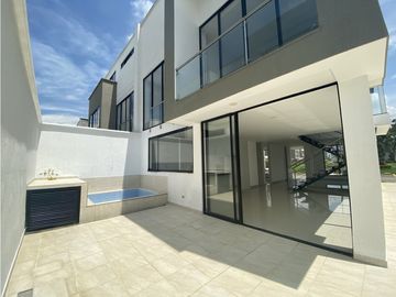 CASA - VENTA - ALFAGUARA LAS MERCEDES - JAMUNDI - SUR