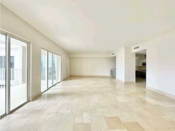 Se vende apartamento de playa Buenaventura Rio Hato Panama.