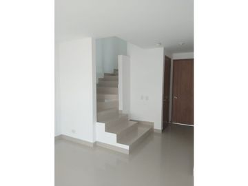 VENTA CASA CIUDAD COUNTRY ALONDRA