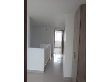 VENTA CASA CIUDAD COUNTRY ALONDRA
