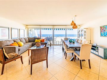 Departamento en Venta en Reñaca - Amplio departamento con vista al mar