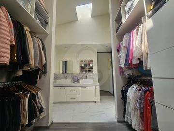 Casa en condominio en venta en Bosque Real