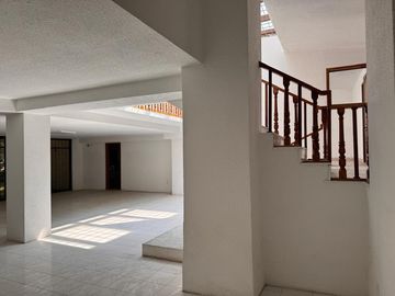 CASA EN VENTA EN PASEO SANTA SILVIA EN SAN CARLOS