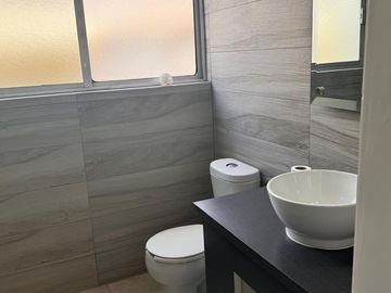 CASA EN VENTA EN PASEO SANTA SILVIA EN SAN CARLOS