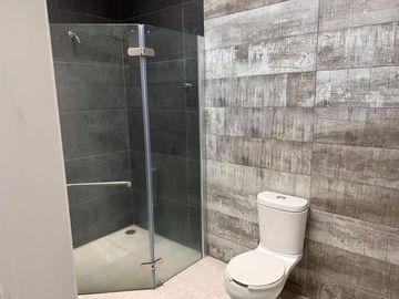 CASA EN VENTA EN PASEO SANTA SILVIA EN SAN CARLOS